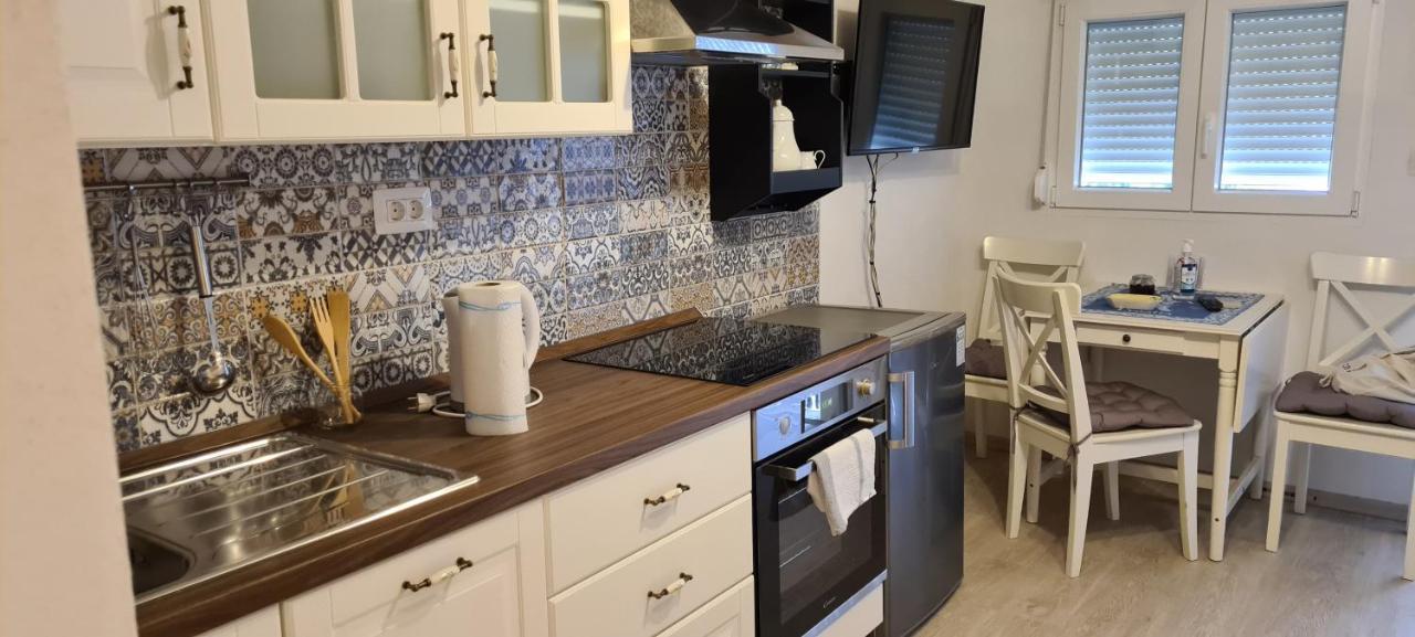 Studio Apartman Loreta كريس المظهر الخارجي الصورة